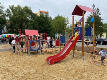 Neuer Spielplatz in Chemnitz - Private Spenden machen's möglich - 