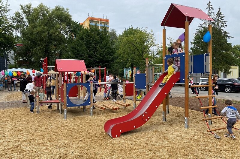 Neuer Spielplatz in Chemnitz - Private Spenden machen's möglich - 