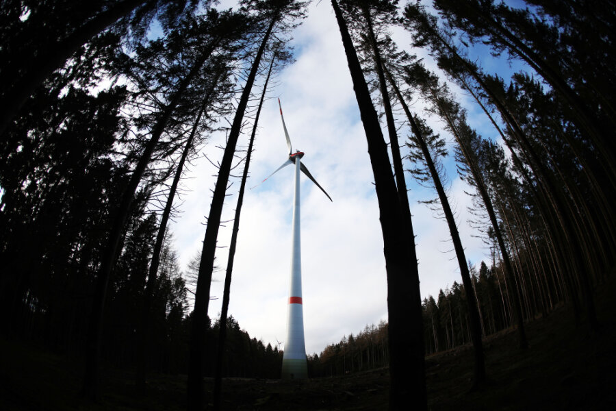 Neuer Windkraft-Plan für Sachsen: An diesen Standorten könnten Windräder stehen - 