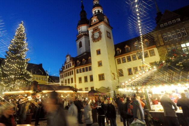 Neues Angebot: Fotosäulen auf Weihnachtsmarkt - Der Chemnitzer Weihnachtsmarkt wird immer beliebter - bei Besuchern wie Händlern.