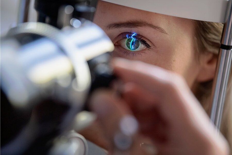 Im März geht auf dem Gelände des Plauener Helios-Klinikums ein neues Augenarztzentrum in Betrieb. Bereits jetzt ist die Nachfrage von Patienten groß. 