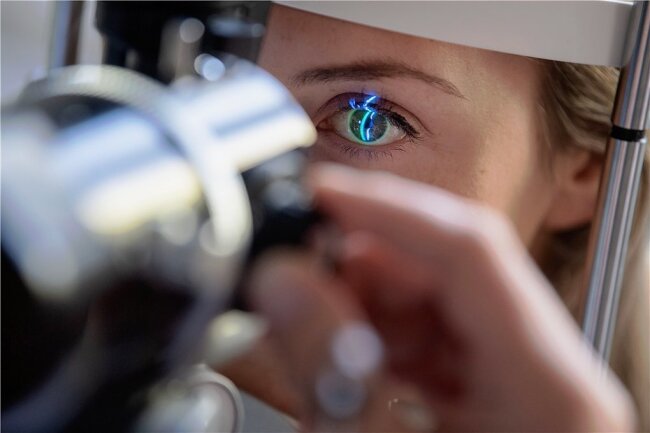 Im März geht auf dem Gelände des Plauener Helios-Klinikums ein neues Augenarztzentrum in Betrieb. Bereits jetzt ist die Nachfrage von Patienten groß.