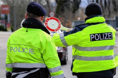 Neues deutsch-tschechisches Fahndungsteam auf Grenzstreife - Bundespolizei und die Bezirkspolizei Liberec haben ein gemeinsames Fahndungsteam gegründet, das nun gemeinsam auf Streife geht. 