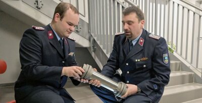 Neues Feuerwehrdepot erhält eine Zeitkapsel zur Fertigstellung - 