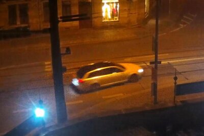 Neues Foto vom Fluchtauto soll Juwelenraub-Soko weiterbringen - Das Fluchtfahrzeug: ein Audi A6.