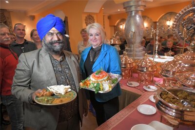 Neues indisches Restaurant öffnet in Freiberg - Im indischen Restaurant „Maharani" an der Himmelfahrtsgasse in Freiberg freuen sich Gurmukh Singh und seine Frau auf Gäste.