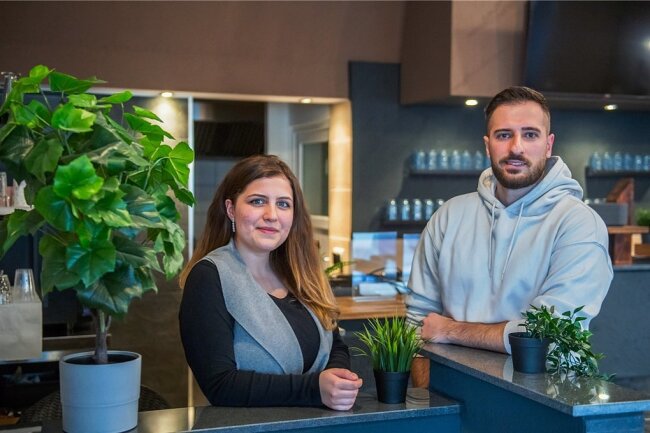 Selimka Dervishoska und Geladin Dervishoski hoffen, das neue italienische Restaurant "De'Sapor" in Aue bald öffnen zu können. 