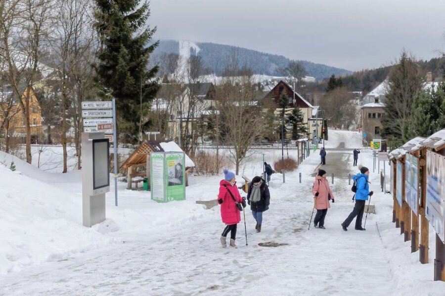 Neues Millionenprojekt am Fichtelberg: Eventbereich am Grenzübergang geplant - Im Mittelpunkt des Millionenprojekts steht der Grenzübergang für Fußgänger in Oberwiesenthal. Dort soll ein deutsch-tschechischer Eventbereich entstehen. 