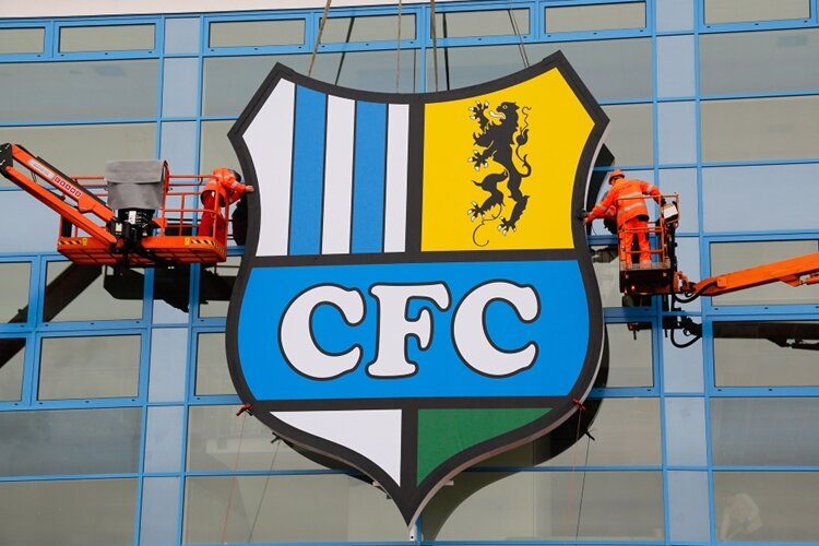 Neues Stadion trägt jetzt CFC-Logo - 