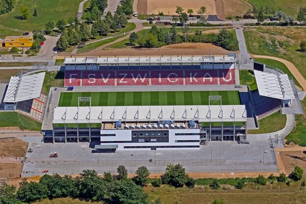 Neues Zwickauer Stadion im Stresstest - Die neue Zwickauer Fußball-Arena im Stadtteil Eckersbach
