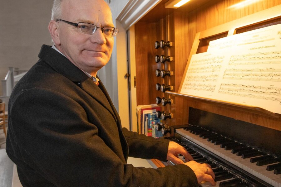 Neujahrskonzert am Montag in Jöhstadt - Andreas Rockstroh ist am Neujahrstag an der Orgel zu erleben.