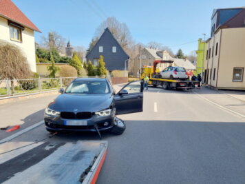Neukirchen: 22.000 Euro Schaden, 83-Jährige verletzt - 