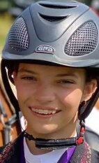 Neumarkerin erlebt Déjà-vu auf ihrem Herzenspony - 15-jährige Reitsportlerin Pita Schmid