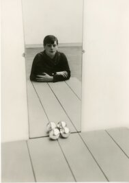 Neustart mit Bauhaus: Galerie Weise in Chemnitz an neuem Ort - "Selbstporträt mit Kugeln" von Florence Henri aus dem Jahr 1928.