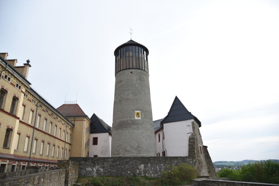 Sechs Meter höher als bisher: Der Bergfried auf Schloss Voigtsberg.