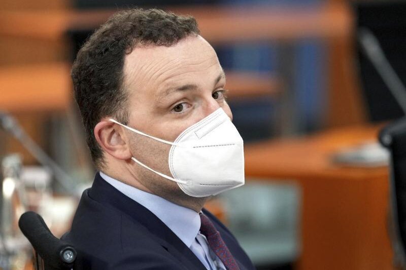            Der Druck auf Gesundheitsminister Jens Spahn steigt nach dem Umgang mit angeblich minderwertigen Masken.