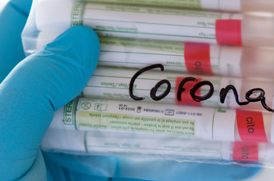 Newsblog Corona: Lauterbach warnt vor Schulstart ohne Corona-Beschränkungen - 