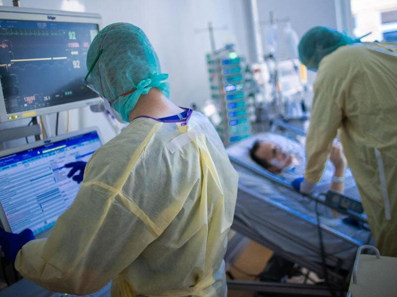 Newsblog Corona: Wieder mehr als 4000 Corona-Patienten auf Intensivstation - 