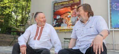 Nicht nur ein Rekord für die Küchwaldbühne - Der Künstlerische Leiter Werner Haas (l.) und Vereinsvorsitzender Rolf Esche freuen sich auf die Premiere von "Die Konferenz der Tiere". 