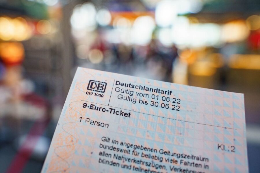 Das Gültigkeitsdatum am oberen Ticketrand zeigt es: Im Juni erworbene 9-Euro-Tickets sind nur bis 30.06. gültig - egal, an welchem Junitag sie gekauft wurden.