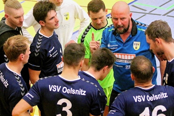 Nichts zu holen für Oelsnitz - Für den VSV Oelsnitz steht am kommenden Samstag mit dem Heimspiel gegen den Tabellenzweiten Marktredwitz die letzte Partie des Jahres auf dem Programm. 2023 geht es mit der Abstiegsrunde weiter.
