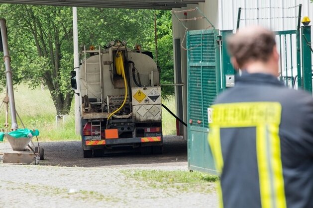 Niederwürschnitz: Gefahrguteinsatz bei Sprengstofffirma - 