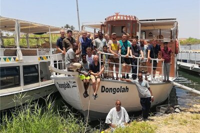 Nilkrokodile ließen Limbacher Forscher in Ruhe - Das Team und seine nubische Crew kreuzte 500 Kilometer von der Staumauer niloberhalb der Stadt Assuan bis nach Abu Simbel. 