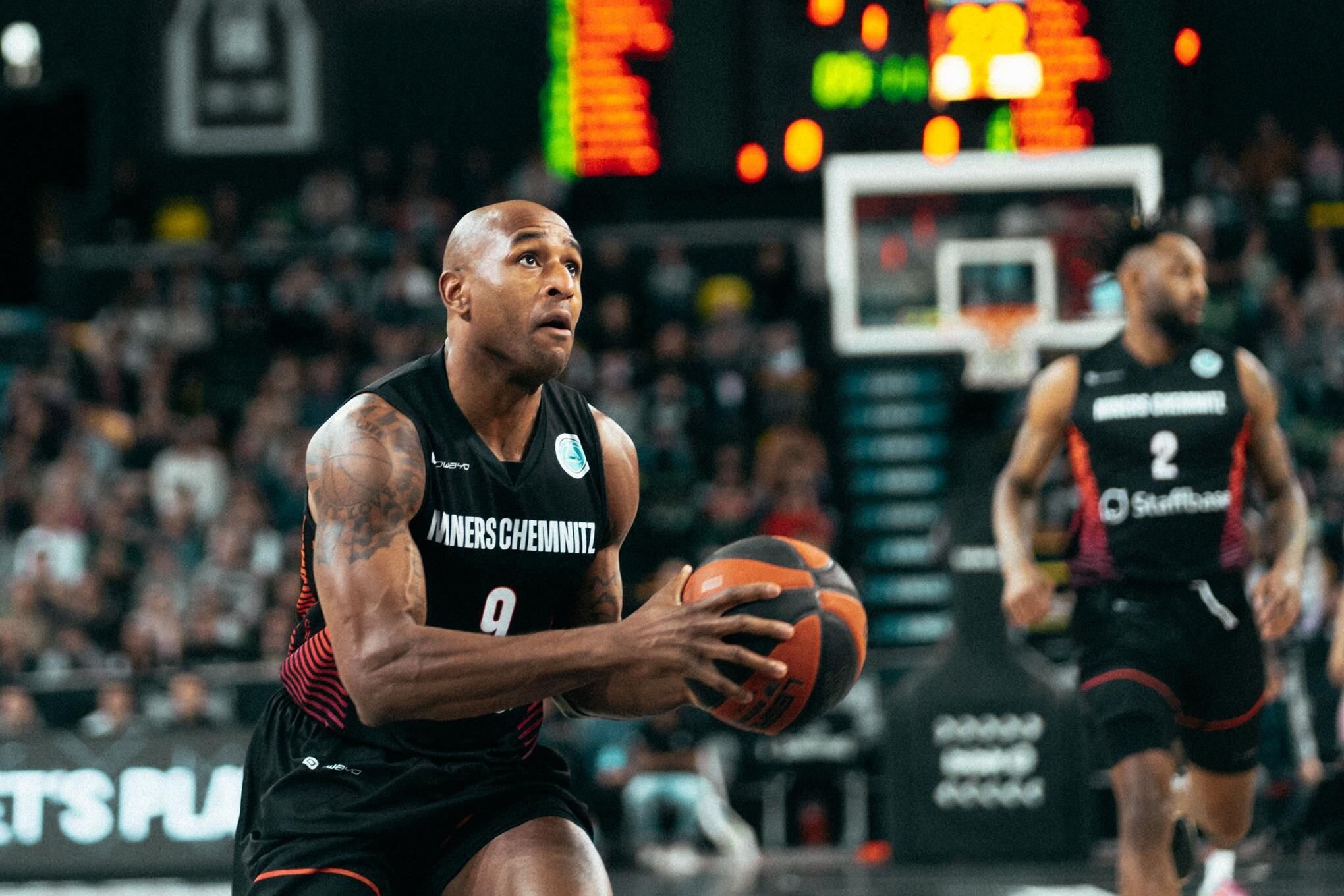 NinersSpielmacher DeAndre Lansdowne vor dem Spiel gegen