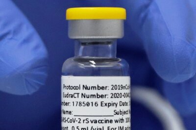 Novavax: Wo es den neuen Impfstoff im Vogtland geben soll - Im Laufe nächster Woche soll der Impfstoff Novavax in Sachsen eintreffen.