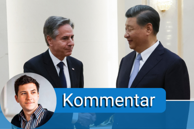 Nur kleine Fortschritte - China, Peking: Antony Blinken (l), Außenminister der USA, begrüßt Xi Jinping, Präsident von China, in der Großen Halle des Volkes. Chinas Staats- und Parteichef Jinping sieht durch die Gespräche mit Blinken «Fortschritte» im Verhältnis zu den Vereinigten Staaten.