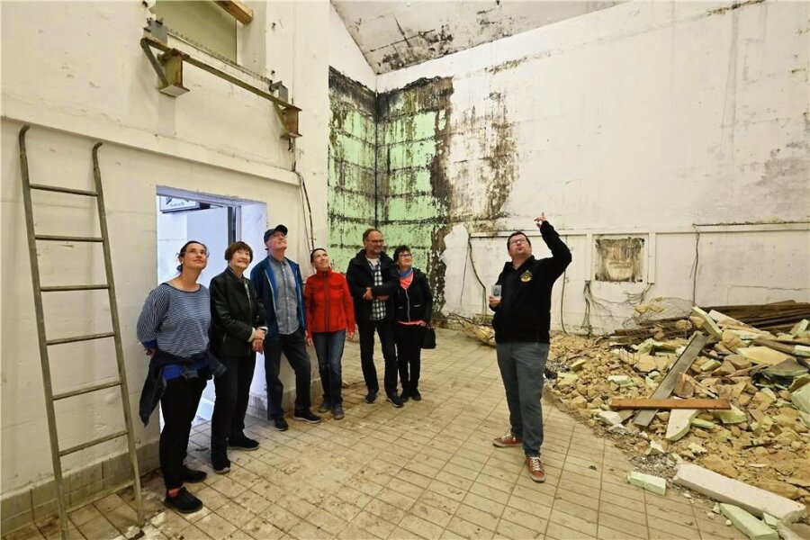 Nutzungskonzept zum Brauereirevier Penig wird auf Stadtratssitzung vorgestellt - Besucher konnten sich einen Eindruck vom Zustand der Brauerei machen, dabei wurden auch Ideen gesammelt.