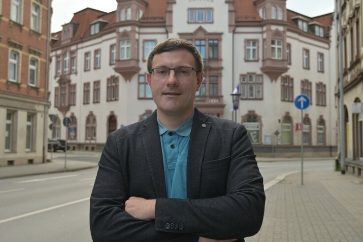 Stefan Hartung möchte als neuer Oberbürgermeister in das Rathaus von Aue-Bad Schlema. 