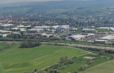 OB Schmidt: "Stollberg ist Motor der gesamten Region" - Westlich der A72 sollen Felder neuen Fabriken weichen. 