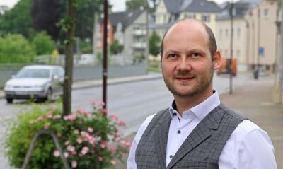 Oberlungwitzer Bürgermeister hat Lust auf zweite Amtszeit - und beste Chancen - Der Oberlungwitzer Bürgermeister Thomas Hetzel will sich am Sonntag für weitere sieben Jahre im Amt bestätigen lassen. 