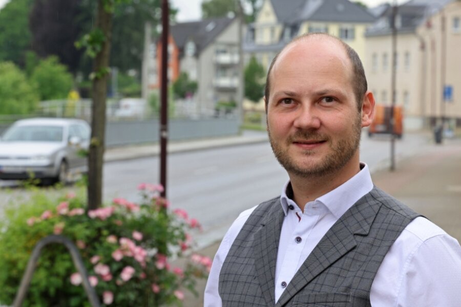 Der Oberlungwitzer Bürgermeister Thomas Hetzel will sich am Sonntag für weitere sieben Jahre im Amt bestätigen lassen. 