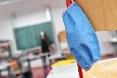 Oberschule Oelsnitz: Zwei Klassen müssen in Quarantäne - Insgesamt neun Schülerinnen und Schüler sind in Oelsnitz mit Covid-19 infiziert.