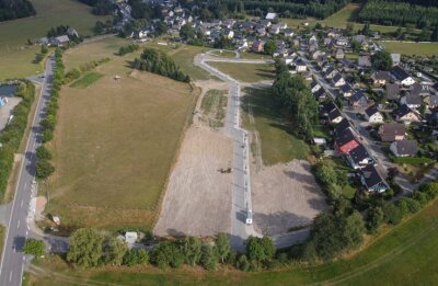 "Oberwiesen II": Erschließung beendet - Im Baugebiet "Oberwiesen II" in Jahnsbach ist nun alles bereit für das Errichten der Häuser an der neuen Straße Zur Silberzeche. 