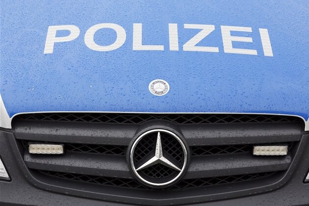 Oberwiesenthal:  Zwei verletzte Personen nach Crash auf B 95 - 