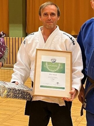 Mike Hertel wurde vom Judoverband Sachsen für sein Schaffen beim ASV Oelsnitz geehrt. 