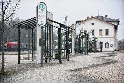 Oelsnitzer Bahnhof als Hotspot für Drogen? - Der Oelsnitzer Bahnhof. 