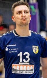 Oelsnitzer mit Sieg und Niederlage - Die VSV-Volleyballer um Kapitän Tim Neuber (Foto) brachten einen Sieg und eine Niederlage aus München mit. 