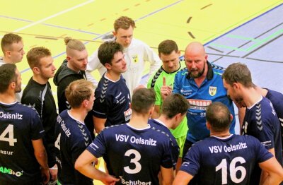 Oelsnitzer Volleyballer mit großer Chance vor eigenen Fans - In der 3. Volleyball-Liga steht das Team des VSV Oelsnitz am Samstag, 19 Uhr, vor einem richtungsweisenden Heimspiel.