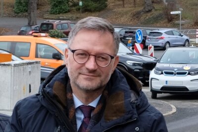 Offener Brief zu Corona: OB verweist auf Bund und Land - Oberbürgermeister von Reichenbach, Raphael Kürzinger (CDU).
