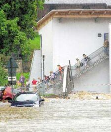 Olbernhau/Marienberg/Zschopau: Landratsamt löst nach sintflutartigen Regenfällen Katastrophenalarm aus - Gegen Mittag musste gestern das Gymnasium in Olbernhau evakuiert werden.