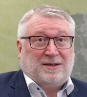 Omikron: Plan für kritische Infrastruktur in Mittelsachsen steht - Matthias Damm - Landrat