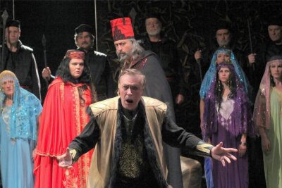Oper Nabucco an der Göltzschtalbrücke verschoben - Wie hier auf dem Markt in Rochlitz, sollte am Wochenende Nabucco an der Göltzschtalbrücke aufgeführt werden.