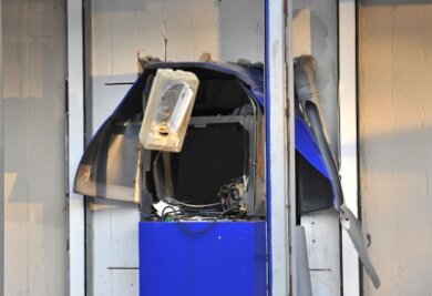 Organisierte Banden sprengen Geldautomaten mit Gasgemisch - 