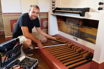 Orgel in der Schlossstube Schwarzenberg nun  wieder spielbar - 