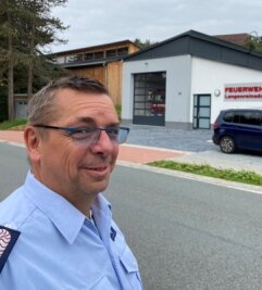 Ortswehrchef will auf Kita und Schule zugehen - Stolz auf das neue Feuerwehrgerätehaus: Ortswehrleiter Armin Thümmler. 