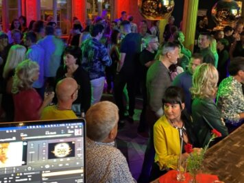 Ostdisko: Leser bestimmen die Musik - Bei der "Mocca Edel"-Disko im vergangenen Jahr schwelgten zahlreiche Besucher in musikalischen Erinnerungen. 